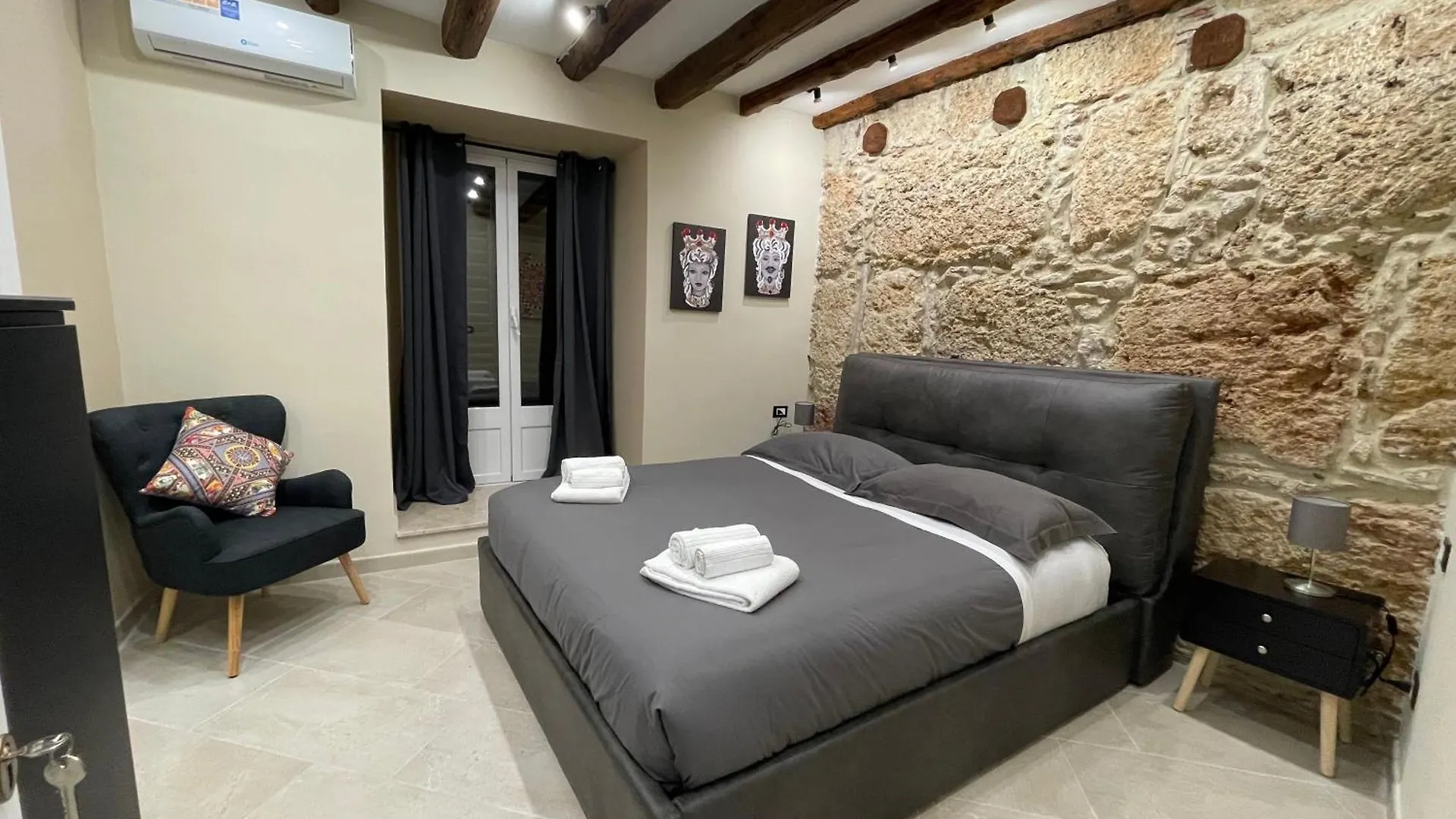 Tommy'S Rooms Palermo Italia